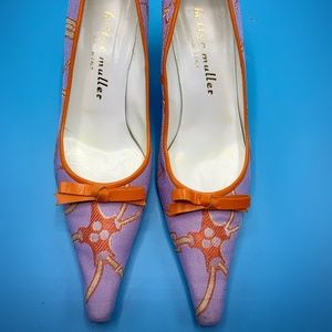 Bettye Muller Orange and Purple Bowed, pointed toe
